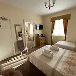 Cedar Lodge